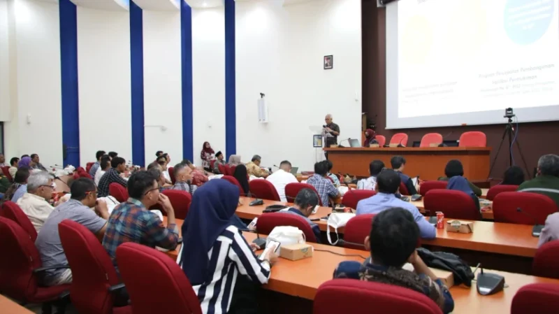 BP Batam melaksanakan sosialisasi pekerjaan penyambungan pipa Instalasi IPAL di Gedung IT Center | Foto: Dok. BP Batam