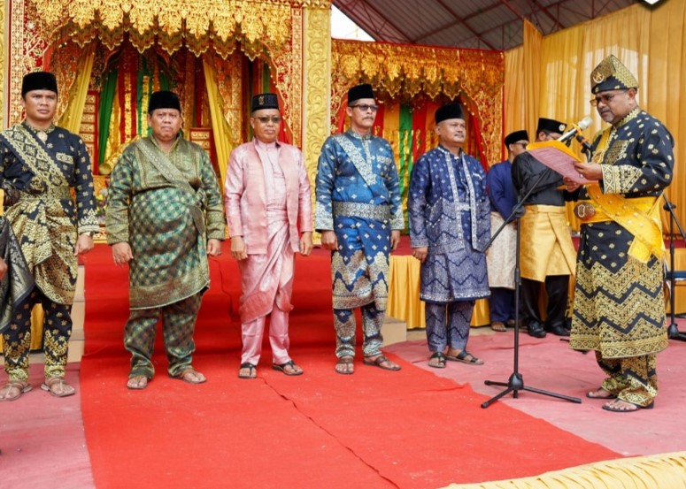 LAM yang dikukuhkan oleh Bupati Karimun, Aunur Rafiq yakni Kecamatan Kundur, Kundur Utara, Kundur Barat, Belat dan Ungar | Foto: Parulian
