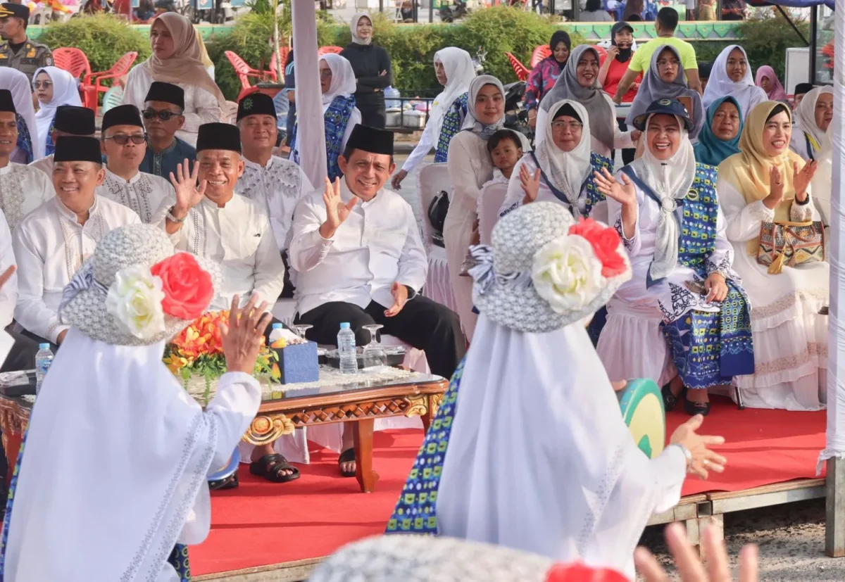 Gubernur Kepri, Ansar Ahmad menghadiri pawai 1 Muharram di Tanjungpinang | Foto: Dok. Pemprov Kepri