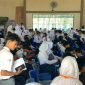 Smansa Singkep Perkenalkan Lingkungan Sekolah ke Siswa Baru (Foto : Wandi)