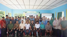 Penyuluhan Hukum dilaksanakan demi menjaga ketertiban administrasi Pemerintah Desa Selat Mendaun | Foto: Bustomi