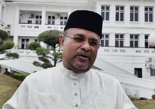 Bupati Karimun, Aunur Rafiq diwawancara media ini usai Upacara HUT ke-22 Provinsi Kepri pada, Selasa (24/9/2024) | Foto: Nichita