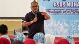 Bupati Karimun memberikan sambutan dalam jambore kader posyandu di Kecamatan Ungar | Foto: Nichita