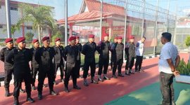 Kalapas Narkotika Kelas IIA Tanjungpinang, Bejo memberikan arahan penting kepada petugas pengamanan pada, Rabu (25/9/2024) | Foto: Andri