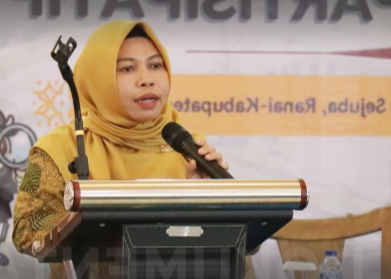 Anggota Bawaslu Provinsi Kepri, selaku Koordinator Divisi Pencegahan, Partisipasi Masyarakat dan Humas, Maryamah | Foto: Andri