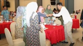 Wali Kota Batam, Muhammad Rudi bersilaturahmi dengan Kader Posyandu beberapa waktu lalu | Foto: Dian