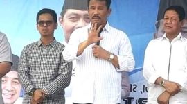 Calon Gubernur Kepri, Muhammad Rudi saat menemui pendukungnya di Kabupaten Karimun beberapa waktu lalu |Foto: Nichita