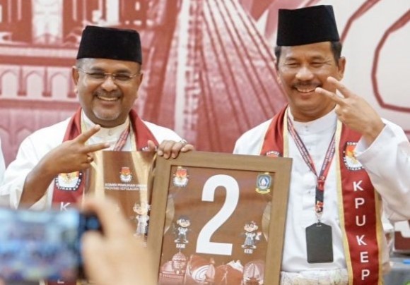 Muhammad Rudi dan Aunur Rafiq mendapatkan nomor urut 2 dalam Kontestasi Pilkada Kepri 2024 | Foto: Andri