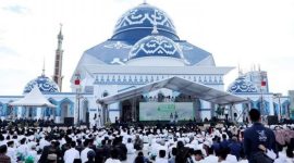 Peresmian Masjid Agung Raja Hamidah Kota Batam dipadati sekitar 3.000 santri dari berbagai daerah | Foto: Dian
