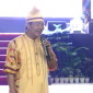 Ustadz Madit Musyawaroh memberikan ceramah agama dalam peringatan Maulid Nabi SAW Pemprov Kepri di Karimun | Foto: Nichita