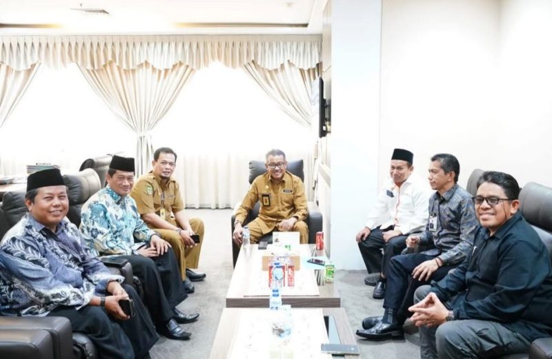 Badan Musyawarah Guru Al-Quran (BMGQ) Kota Batam mengunjungi ruang kerja Sekretaris Daerah Kota Batam, Jefridin pada, Senin (7/10/2024) lalu | Foto: Humas Pemkot Batam