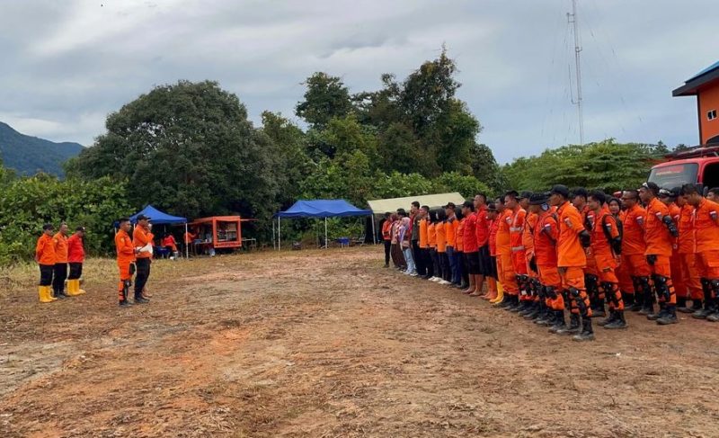 Operasi SAR, latihan bersama ditandai dengan upacara yang dipimpin langsung oleh Kepala KPP Basarnas Natuna, Abdul Rahman | Foto: Rian