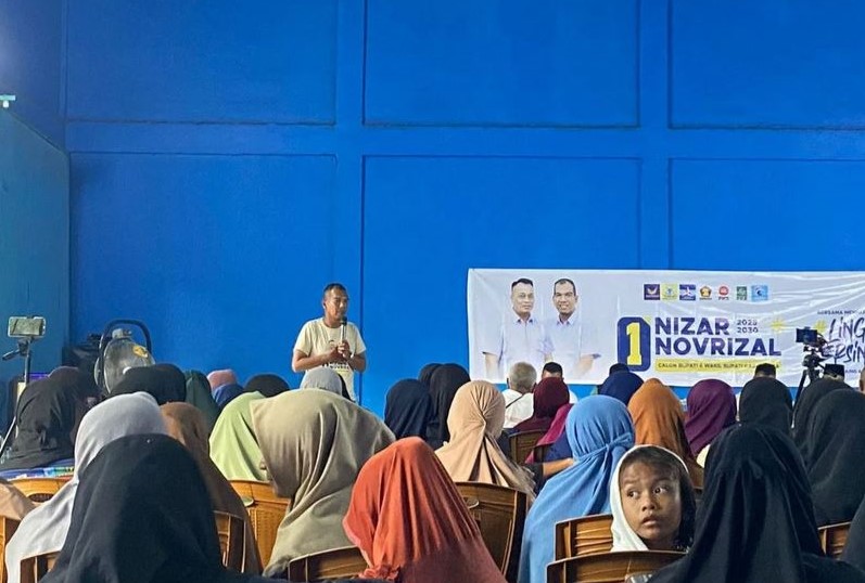 Pasangan Calon Bupati dan Wakil Bupati Lingga nomor urut 1, Muhammad Nizar-Novrizal berkampanye di Desa Panggak Darat pada, Sabtu (19/10/2024) kemarin | Foto: kutipan.co