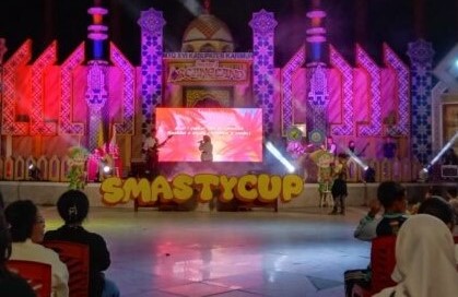 Penampilan penutup SMASTY CUP tahun 2024 yang digelar Osis Sekolah Santo Yusuf Karimun pada, Sabtu (26/10/2024) | Foto: Nichita