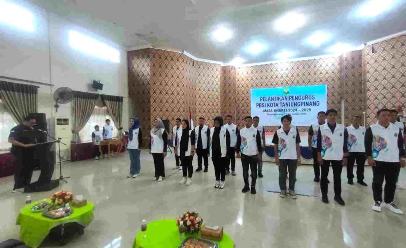 Pelantikan Pengurus Kota (Pengkot) PBSI Tanjungpinang periode 2024-2028 di Aula SMPN 4 Tanjungpinang pada, Sabtu (12/10/2024) | Foto: Andri
