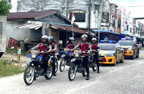 Selain kendaraan roda empat, Personel Polres Karimun juga melakukan patroli dengan menggunakan sepeda motor | Foto: Nichita