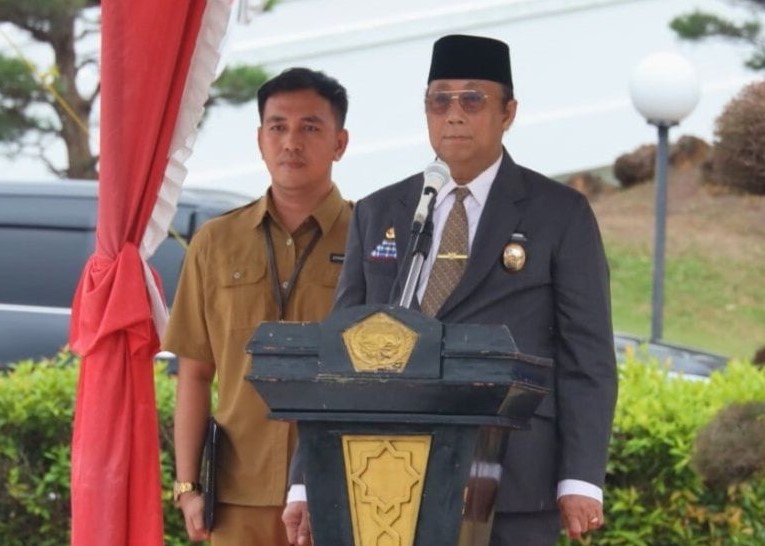 Plt Bupati Karimun, Anwar Hasyim memimpin Upacara Hari Kesaktian Pancasila ke-59 | Foto: Nichita