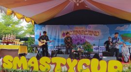 Penampilan group band di panggung SMASTY CUP 2024 SMA Swasta Santo Yusuf |Foto: Nichita