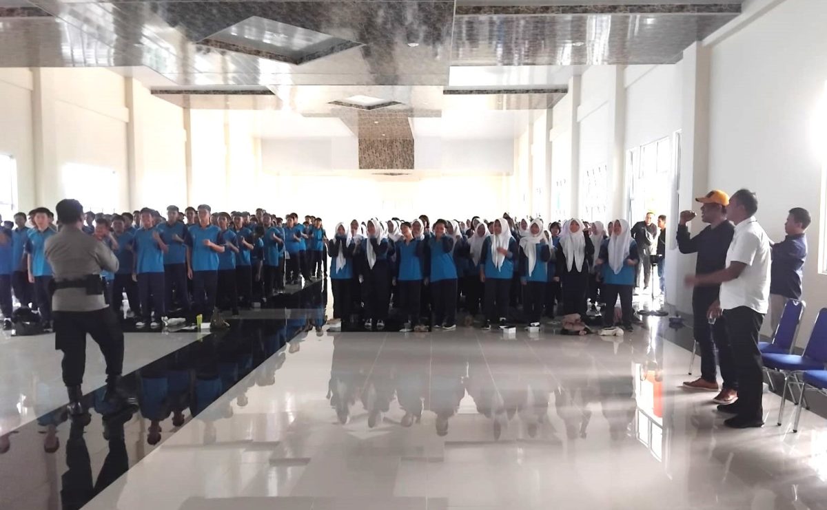 Ratusan pelajar SMAN 2 Tanjungpinang antusias mengikuti sosialisasi bahaya narkoba yang digelar JMSI pada, Sabtu (12/10/2024) | Foto: Andri