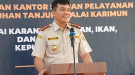 Kepala Badan Karantina Indonesia, Sahat M Panggabean memberikan kata sambutan saat peresmian Kantor Karantina Satuan Pelayanan Pelabuhan Tanjungbalai Karimun | Foto: Nichita