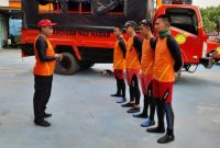 Tim SAR Natuna saat persiapan pencarian Asmawi, nelayan yang hilang saat mencari gurita di laut | Foto: Humas Sar Natuna