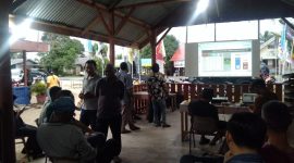 Posko Pemenangan Nizar-Novrizal saat melihat hasil perolehan sementara (Foto : Zonamu/Zulfikar)