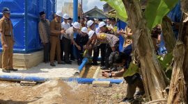 Pergantian Pipa Induk Di PDAM Tirta Lingga Rampung (Foto : Zonamu/Ghafar)