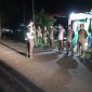 Pemdes Tanjung Harapan saat melaksanakan patroli malam (Foto : Zonamu/ Doni)