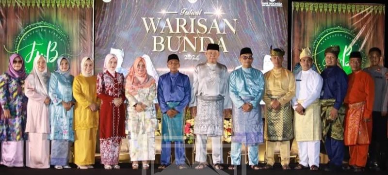 UNESCO Tetapkan Kebaya sebagai Warisan Budaya Tak Benda (Foto : Zonamu/Imam)