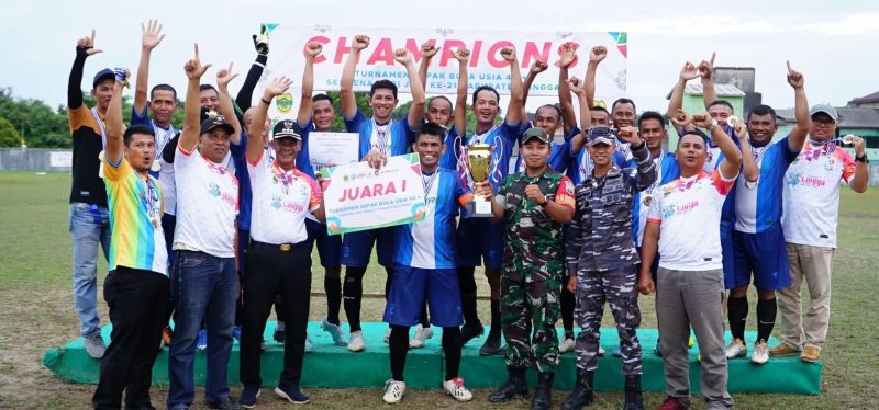 Porsidas FC Juara, Turnamen U40 Lingga (Foto : Zonamu/Ikhsan)