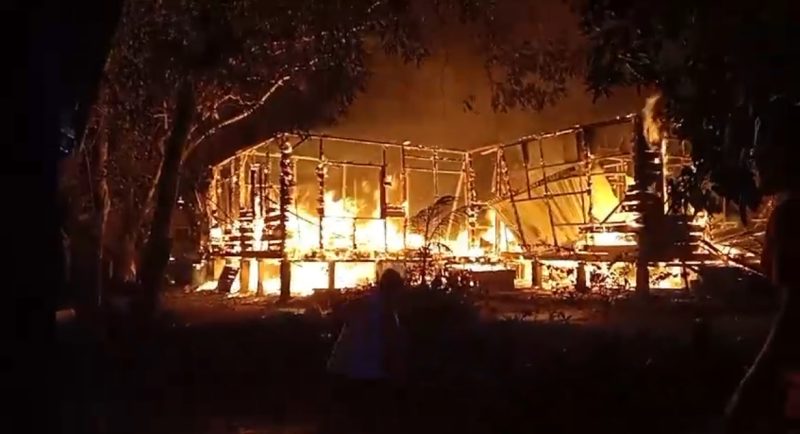 Rumah Warga di Desa Penuba Hangus Terbakar (Foto : Zonamu/Atan)