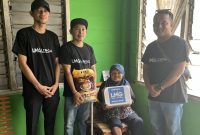 Lingga Media Grup Berikan Bantuan untuk Lansia di Hari Ibu (Foto : Zonamu/Wandi)