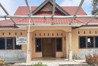 Potret Kantor Lurah Berlian, Kecamatan Singkep Selatan (Foto : Zonamu/Majid)