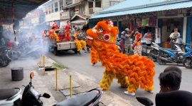 Aksi Barongsai di wilayah Dabo Singkep (Foto : Zonamu/Wandi)