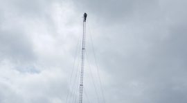 Perkuat Pendidikan Digital, SMP Negeri 3 Lingga Kini Dilengkapi Tower Internet(Foto : Zonamu/Diskominfo Lingga)