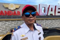 Kabandara Dabo Singkep Mustaji saat diwawancarai (Foto : Zonamu/Wandi)