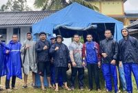Dinsos Lingga bersama MUI Lingga Dirikan Posko Bantuan Banjir (Foto : Zonamu/Imam)