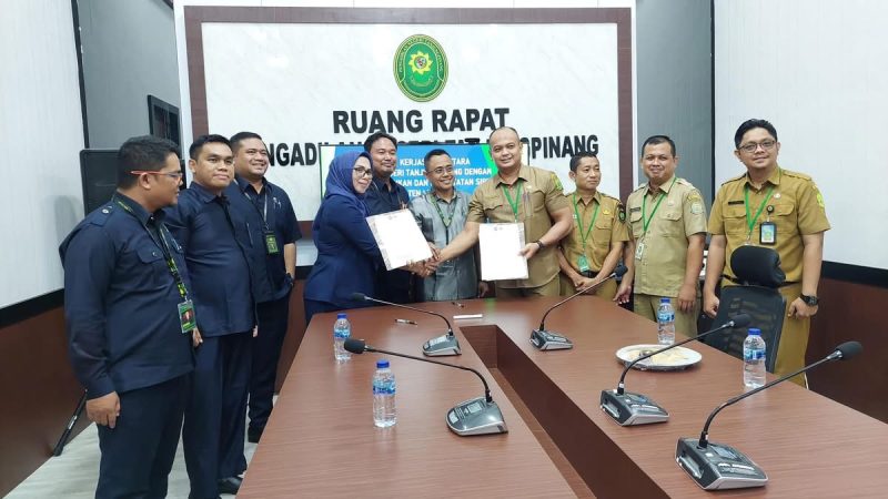 Disdukcapil Lingga Jalin Kerjasama dengan PN Tanjungpinang Tingkatkan Layanan (Foto : Zonamu/Diskominfo Lingga)