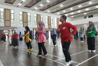 Senam bersama PT Timah dan masyarakat digelar di Wisma Majapahit, dalam rangka Bulan K3 | Foto: Zonamu/Humas PT Timah