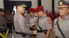 Kapolres Lingga saat pimpin sertijab PJU Polres Lingga, (Foto : Zonamu/Suji)