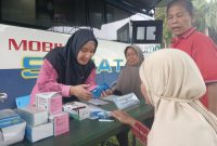 Masyarakat antusias kunjungi Mobil Sehat PT Timah | Foto: Zonamu/Humas PT Timah