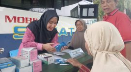 Masyarakat antusias kunjungi Mobil Sehat PT Timah | Foto: Zonamu/Humas PT Timah