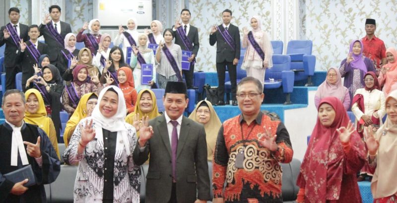 UMRAH Gelar Pengukuhan dan Pengambilan Sumpah 38 Guru Profesional (Foto : Zonamu/Aji)