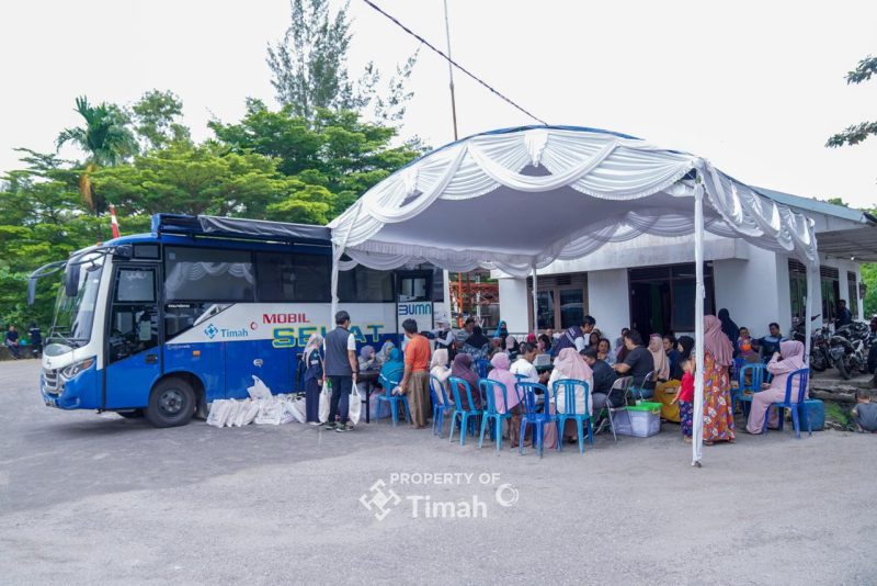 Antusias masyarakat padati Mobil Sehat PT Timah untuk berobat | Zonamu/Humas PT Timah