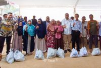 PT Timah Tbk melakukan kegiatan sosialisasi penambangan dengan masyarakat Dusun Tanah Merah, Kabupaten Bangka Tengah | Foto: Zonamu/Humas PT Timah