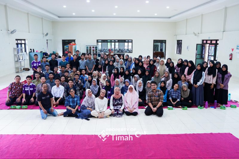 PT Timah edukasi pelajar dalam program Pemali Boarding School | Foto: Zonamu/Humas PT Timah