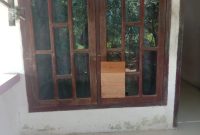 Salah satu rumah warga di Kelurahan Sungai Lumpur di gondol maling (Foto : Zonamu/Tari)