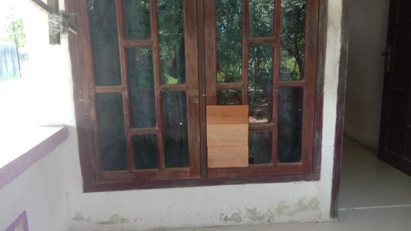 Salah satu rumah warga di Kelurahan Sungai Lumpur di gondol maling (Foto : Zonamu/Tari)