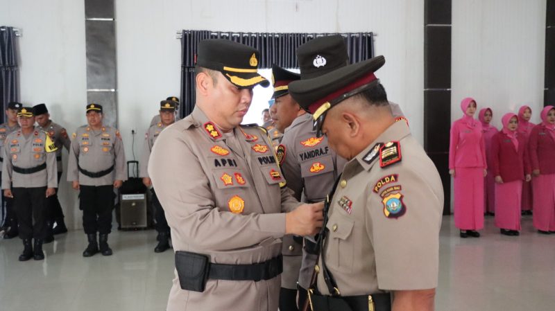 Kapolres Lingga Pimpin Upacara Sertijab Kabag Ops (Foto : Zonamu/Suji)
