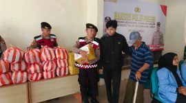 Polres Lingga Gelar Bakti Sosial Presisi Sambut Ramadhan, 130 Paket Sembako Dibagikan | foto : Zonamu/Wandi